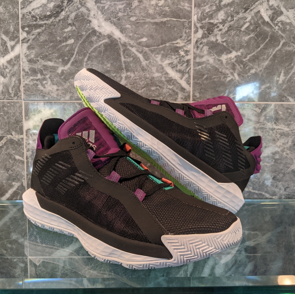 (SOLD) Adidas Dame 6 Brand New